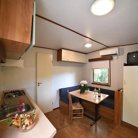 Holiday home Mobile In Ferienresidenz Mit Pool, Cleaning Included Villanova d'Albenga