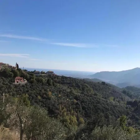 Chalet In Villanova Near Ligurian Beaches, Cleaning Included *