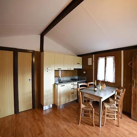 Mobile In Ferienresidenz Mit Pool, Cleaning Included Holiday home Villanova d'Albenga