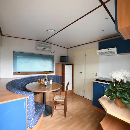 Mobile In Ferienresidenz Mit Pool, Cleaning Included Holiday home